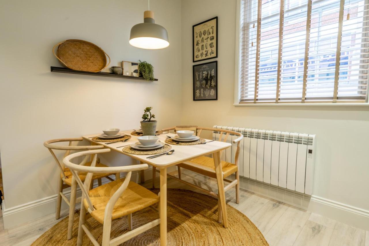The Lark Apartment York Exterior photo